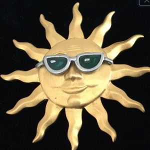 70s Large Art Piece Brooch   VSO758